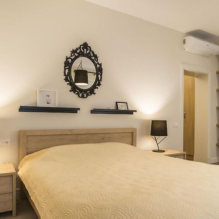New Apartment In The Heart Of Riga 2 ภายนอก รูปภาพ